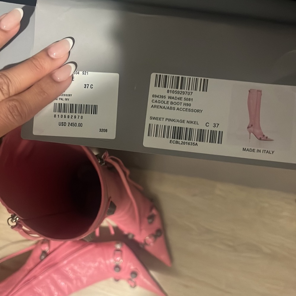Balenciaga boots! BARBIE PINK 💖💖💖💖 statement piece for sure!!!!